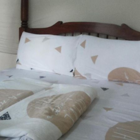 Rock Shadow Hotel Koboko 外观 照片