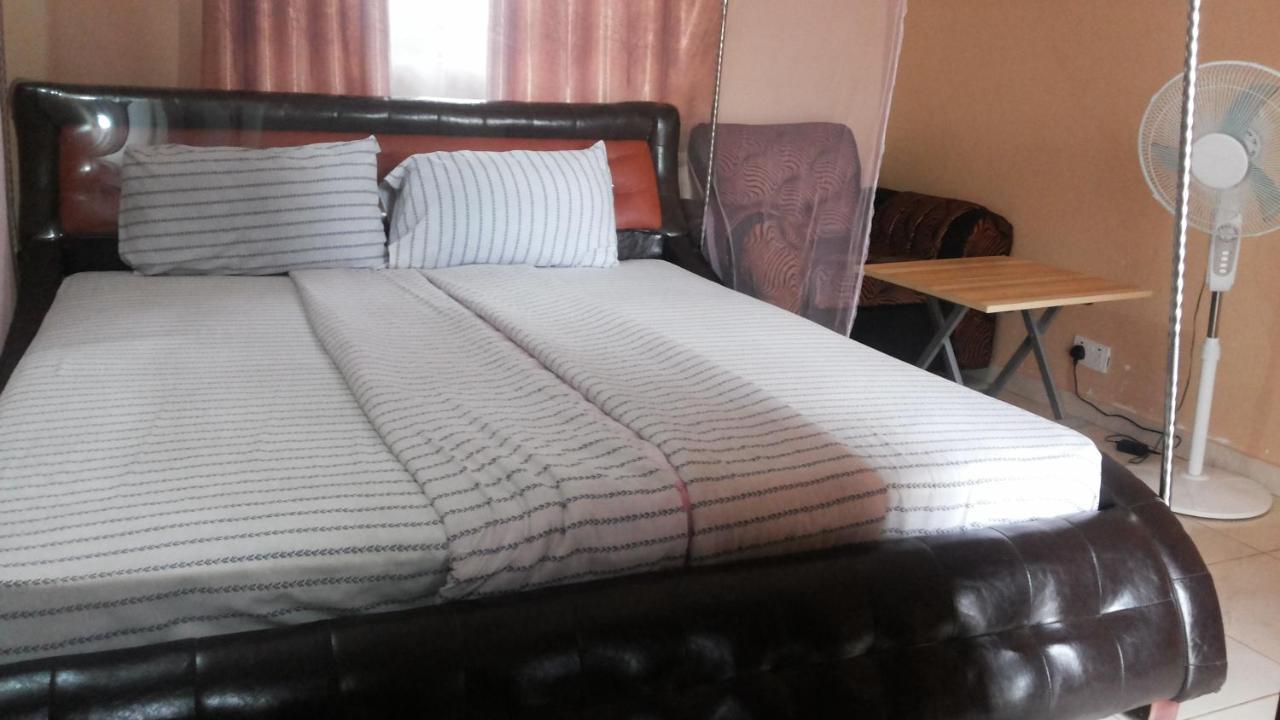 Rock Shadow Hotel Koboko 外观 照片